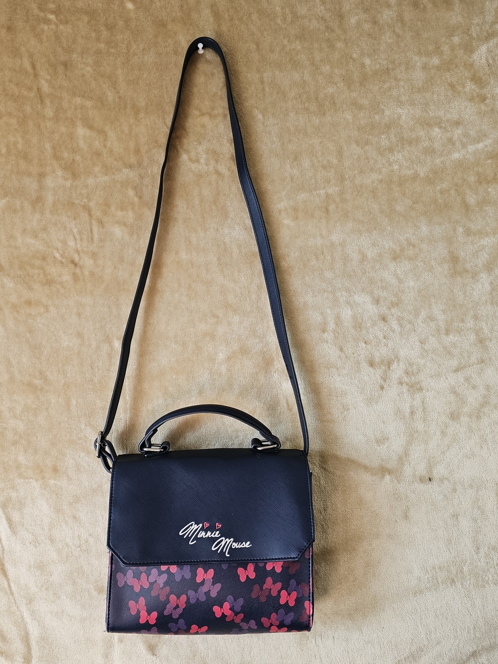 Disney Parks Minnie Mouse Saffiano Bows Flap Crossbody Top Handle Bag Authentic